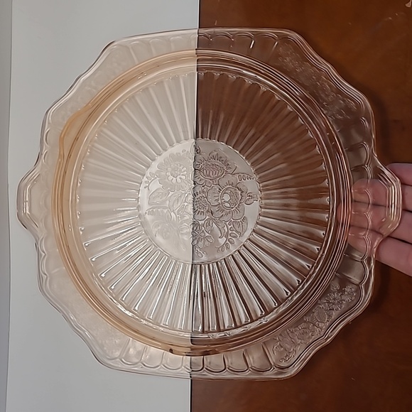 Pink Depression Mayfair Open Rose 3 Footed Glass Cake Plate 10 Inch Diameter - Picture 4 of 4